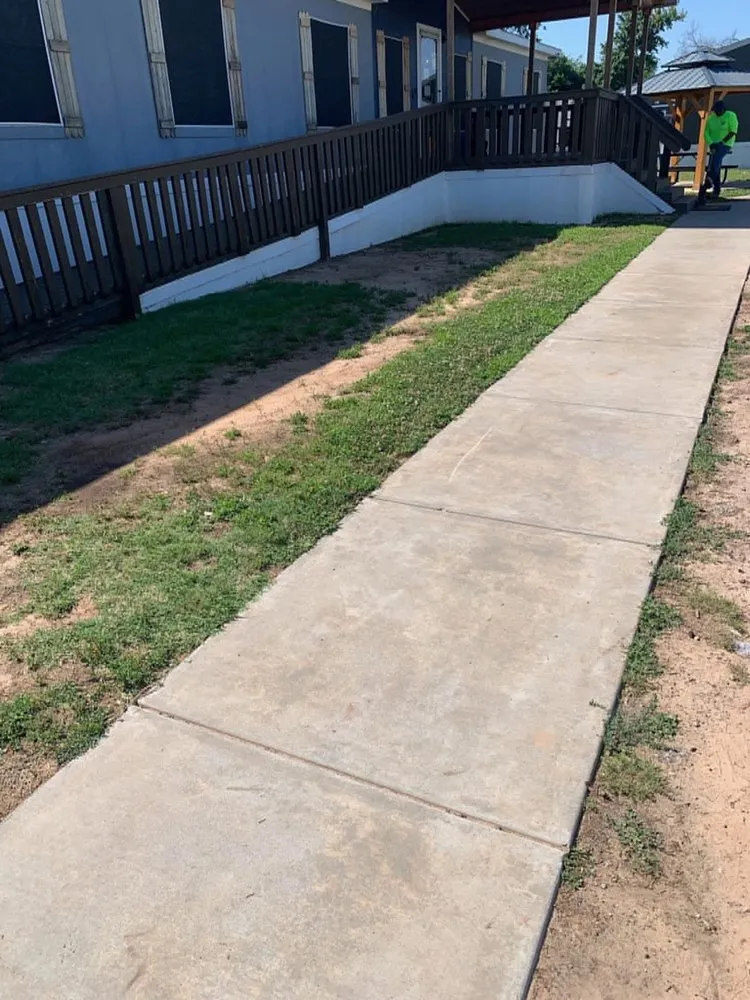 Reliable landscaping services experts serving Oklahoma City, OK - Thurau Total Lawn And Landscape