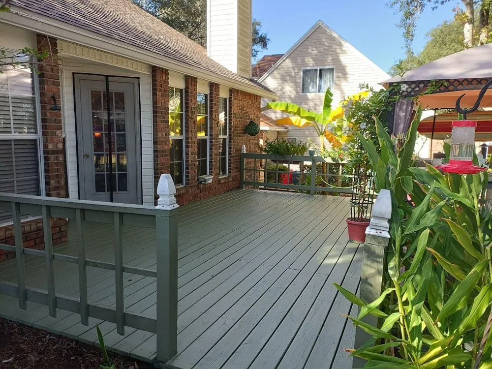 Custom yard maintenance for year-round maintenance in DeFuniak Springs, FL by TI Professional