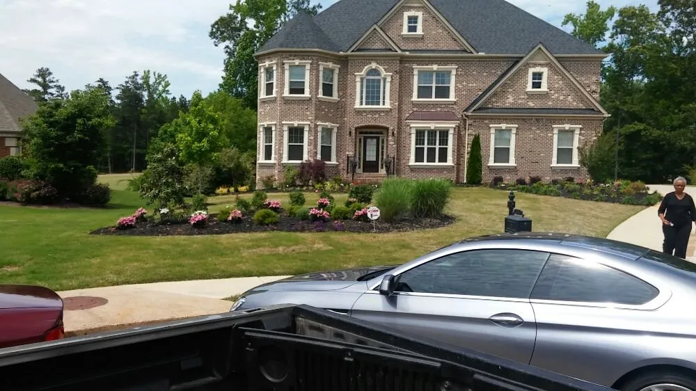 Trusted lawn mowing service in Birmingham, AL - Tia's Total Landscaping
