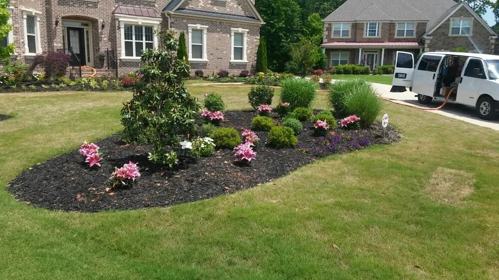 Trusted yard maintenance experts serving Birmingham, AL - Tia's Total Landscaping
