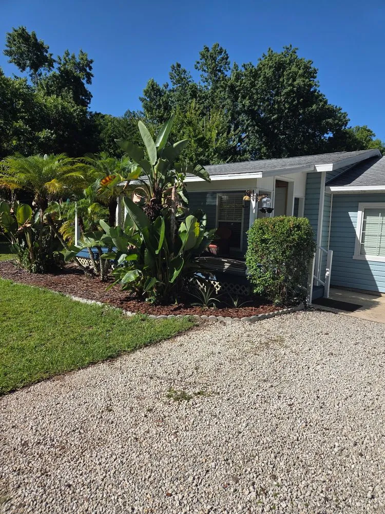 Trusted yard maintenance in New Smyrna Beach, FL by Tidal Wave Enterprises