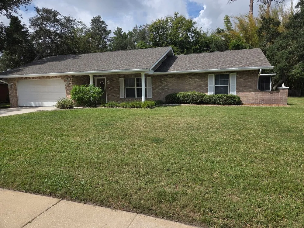 Local lawn care service for beautiful yards across New Smyrna Beach, FL - Tidal Wave Enterprises