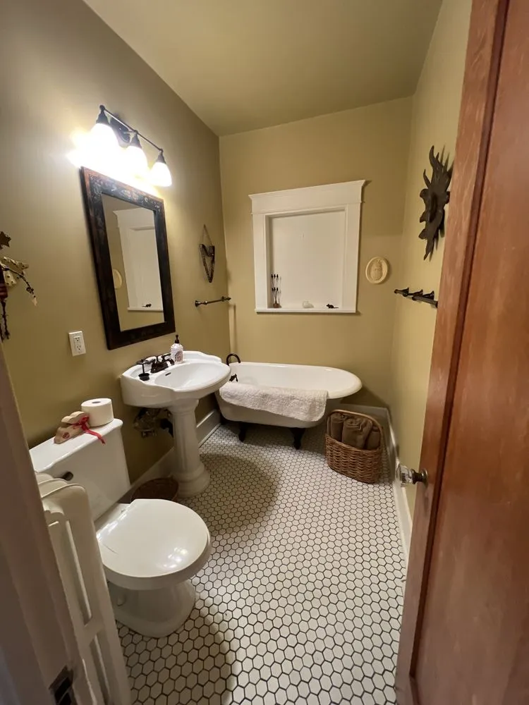 Affordable lawn mowing service experts serving El Mirage, AZ - Tidos Home Services