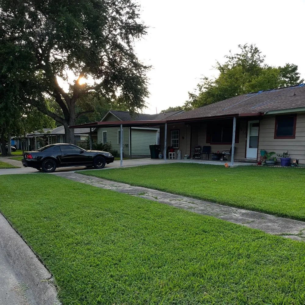 Reliable lawn mowing service experts serving Deer Park, TX - Tidy Turf Technician