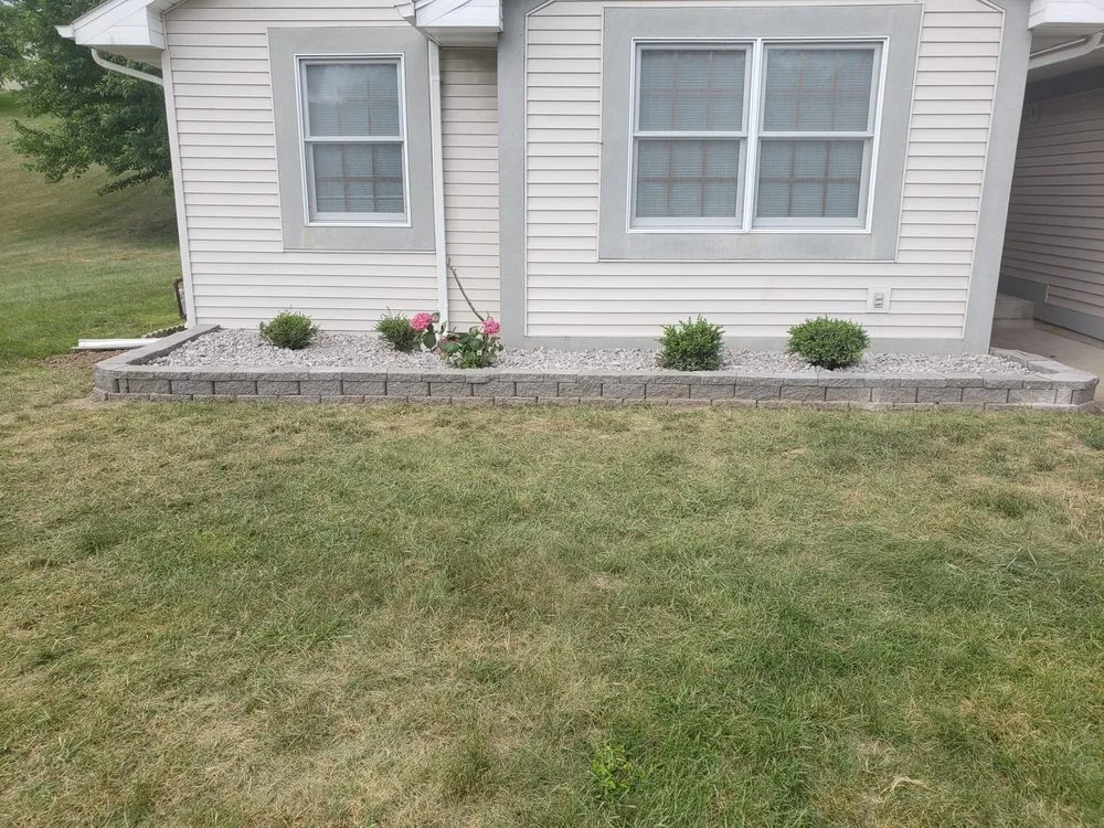 Affordable lawn mowing service experts serving Dubuque, IA - Tidy Up Lawncare and Maintenance