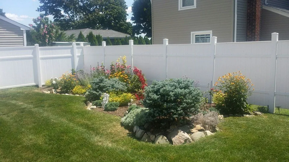Top-rated yard cleanup service for beautiful yards across Seymour, CT - Tier 1 Estate Care