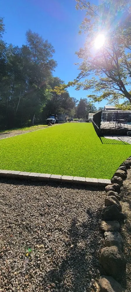 Trusted yard maintenance for year-round maintenance in Napa, CA by Tierra Bella Landscaping