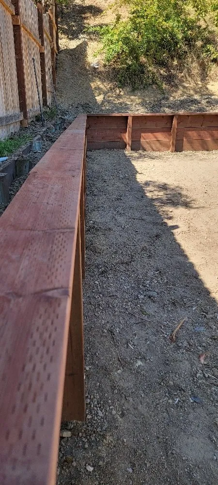 Reliable yard cleanup service in Napa, CA by Tierra Bella Landscaping