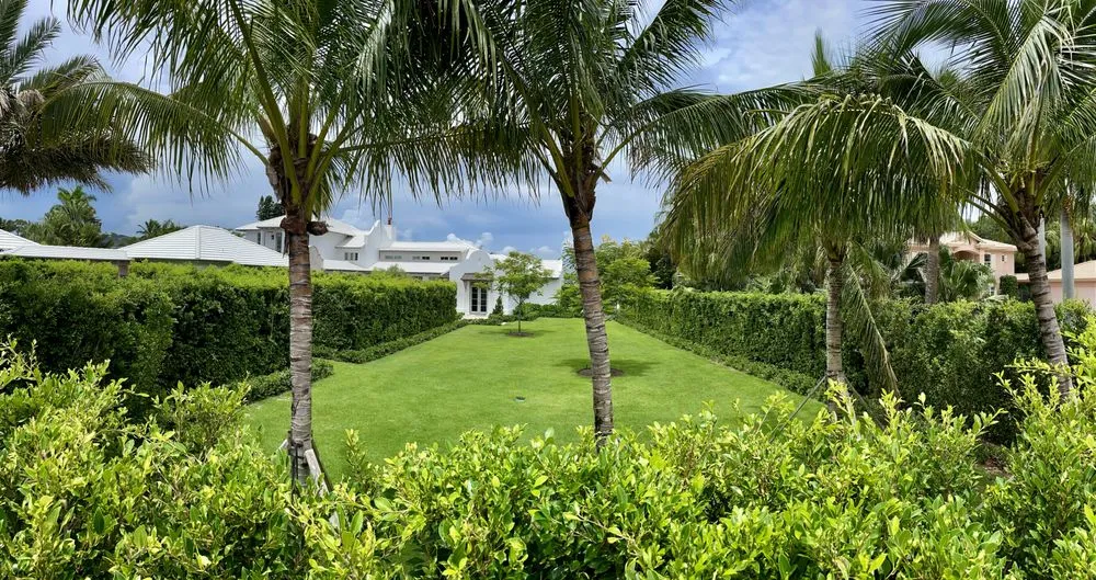 Trusted outdoor landscaping for year-round maintenance in Grant, FL by Tierra De Vida