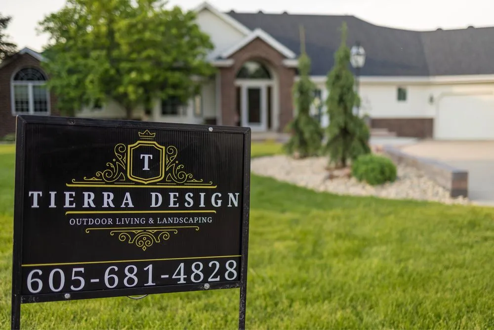 Expert yard maintenance for beautiful yards across Sioux Falls, SD - Tierra Design