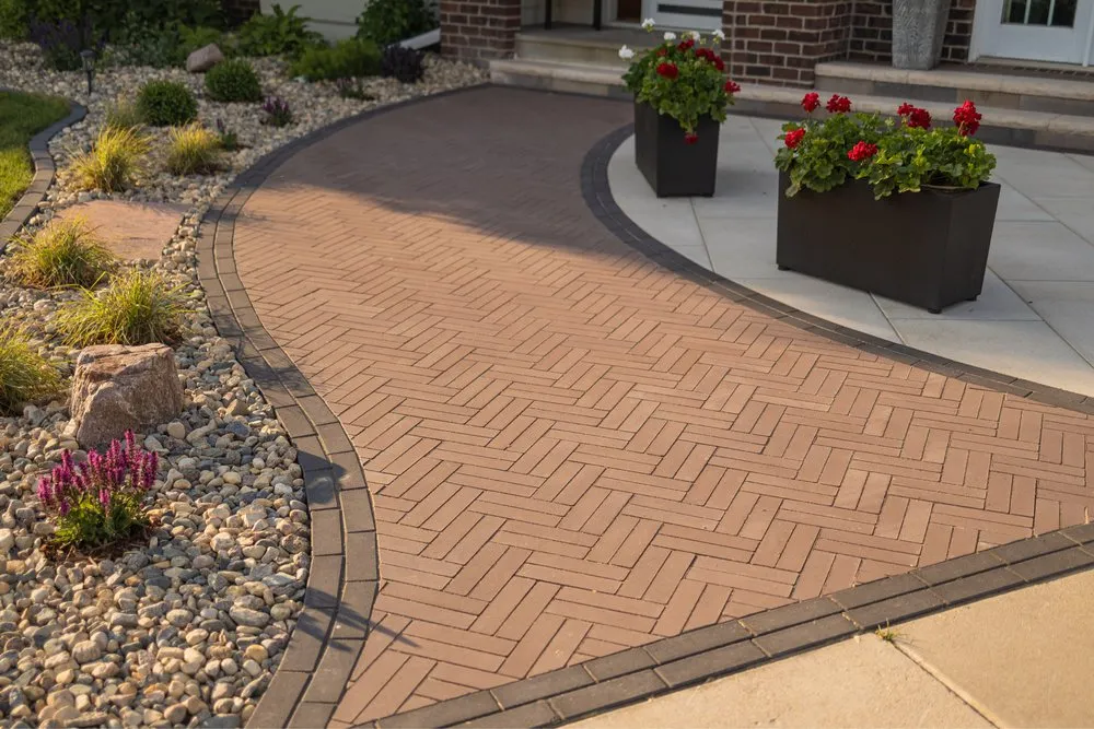 Top-rated landscape design near you in Sioux Falls, SD by Tierra Design