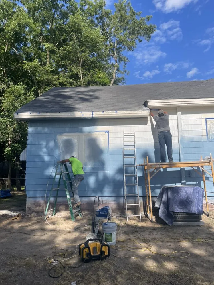 Trusted lawn care service for homes in Muskogee, OK by Tierra Firme Landscaping