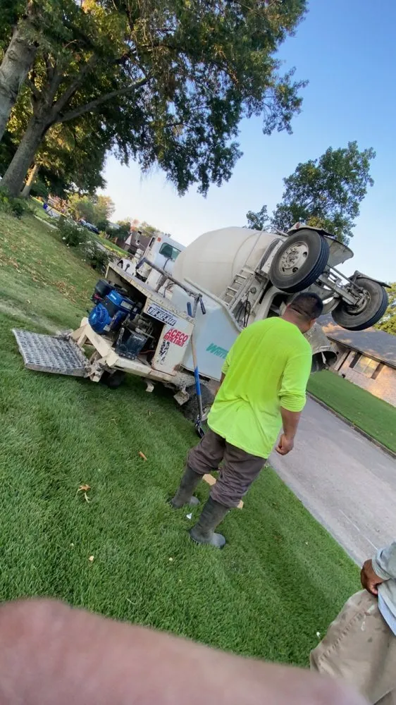 Affordable lawn mowing service experts serving Muskogee, OK - Tierra Firme Landscaping