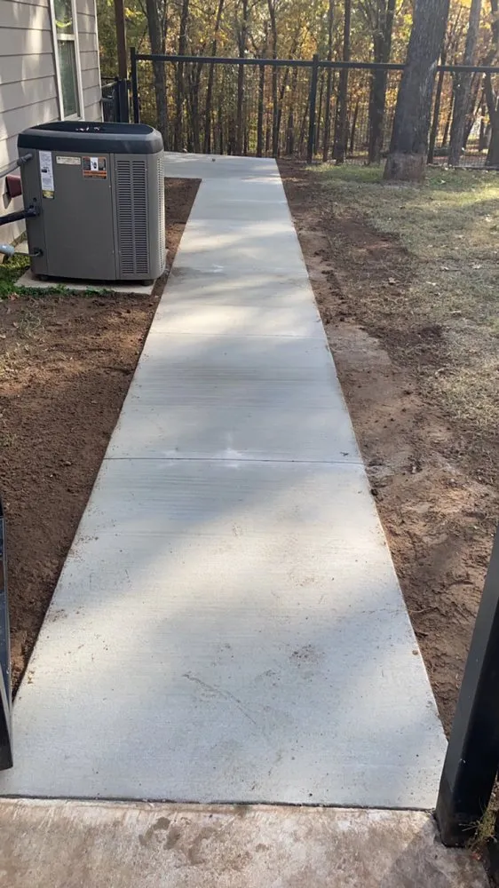 Local yard maintenance experts serving Muskogee, OK - Tierra Firme Landscaping