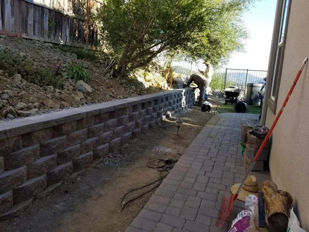 Top-rated lawn mowing service experts serving Vista, CA - Tierra Linda Landscape