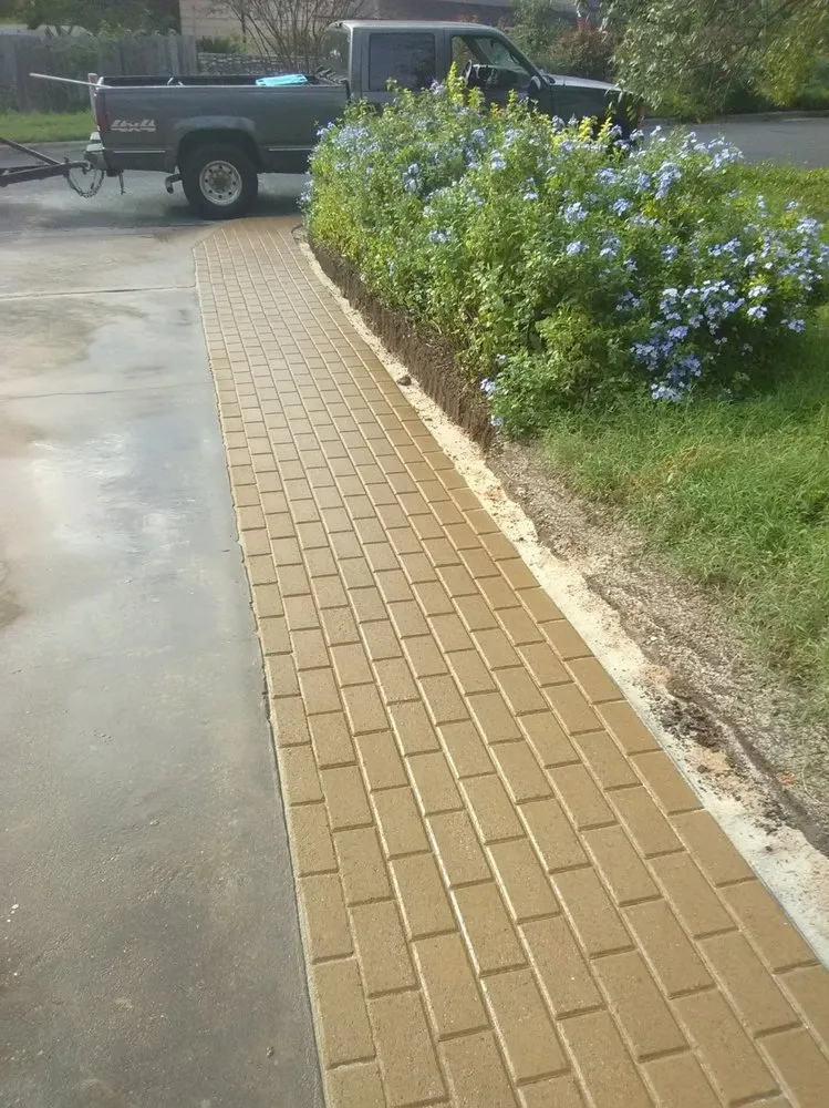 Custom landscape installation experts serving Manor, TX - Tierra Scapes & Irrigation