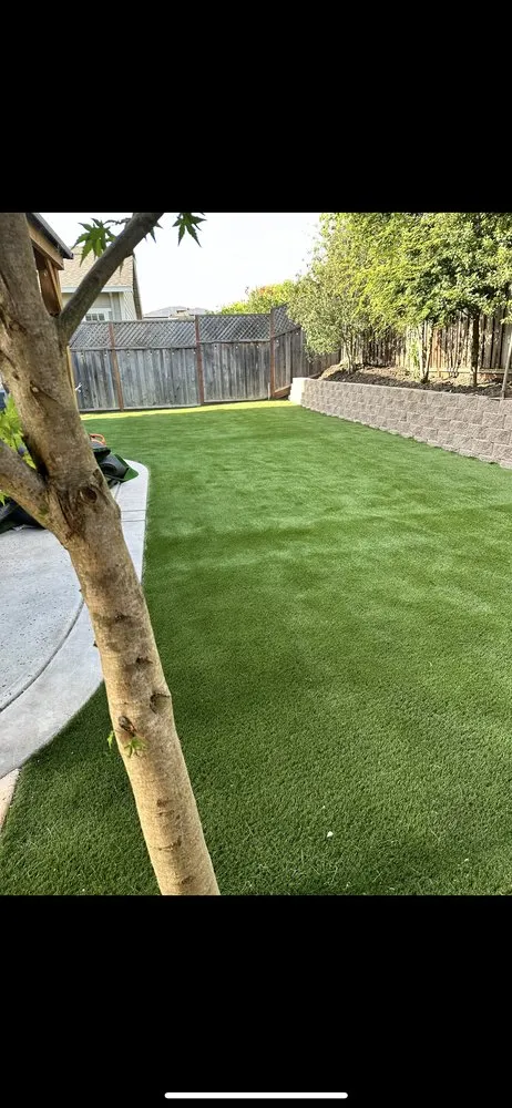 Local lawn mowing service with custom design in Rohnert Park, CA by Tierra Verde Landscape