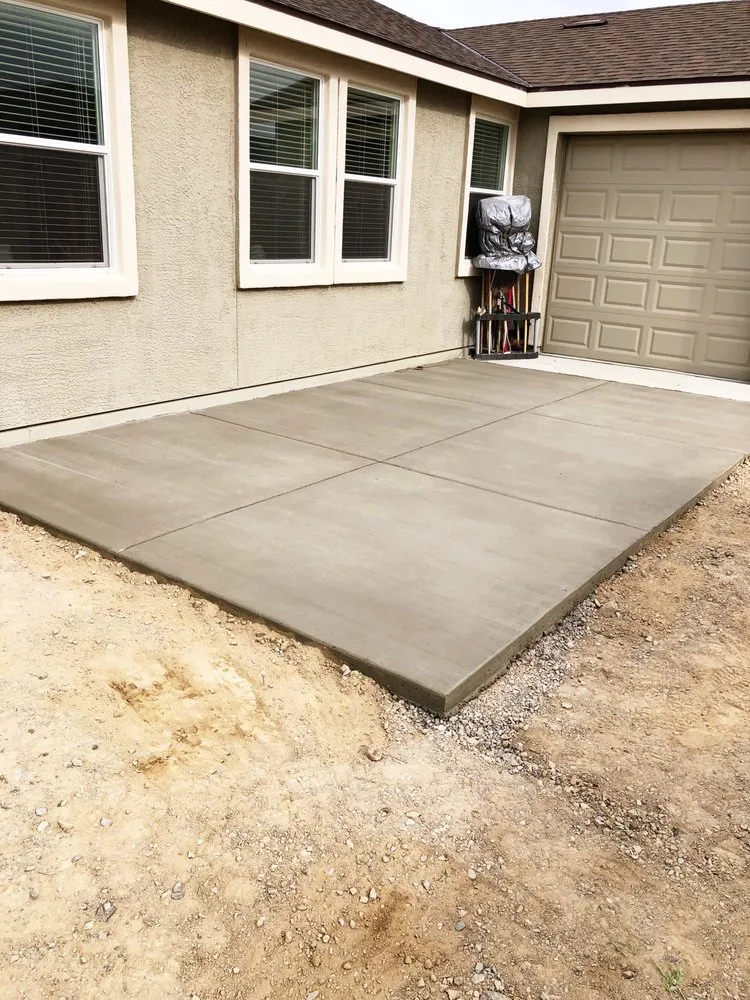 Top-rated yard maintenance in Fernley, NV by Tiger Concrete and Landscaping