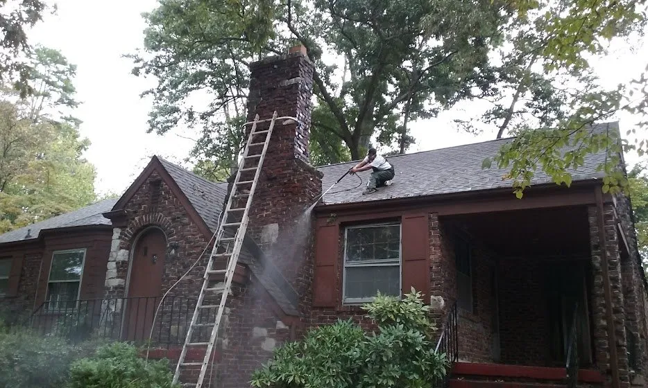 Reliable outdoor landscaping experts serving Knoxville, TN - Tiger Painting