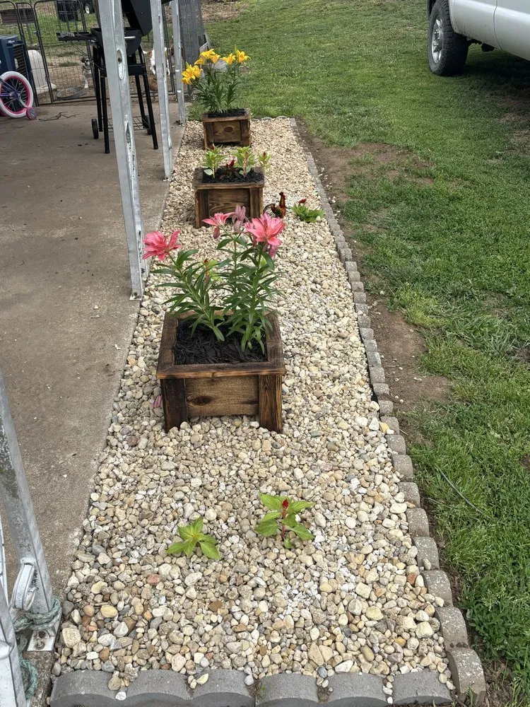 Custom lawn mowing service in Wellington, MO by Tigers Contracting