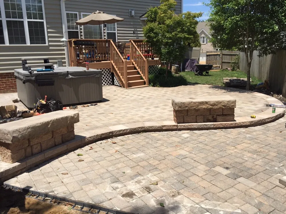 Top-rated yard cleanup service experts serving Williamsburg, VA - Tiki Tree and Landscape