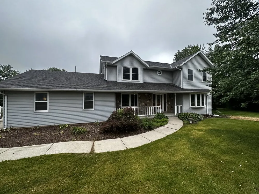 Local outdoor landscaping in Hartland, WI - Tili's Landscaping