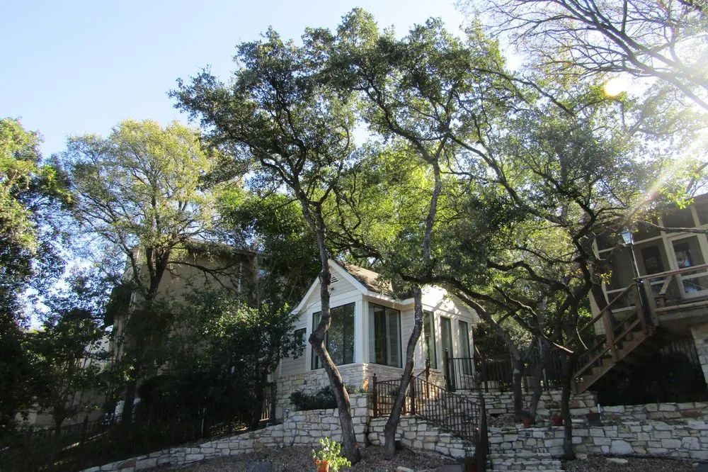 Custom garden landscaping in Austin, TX - Tilo's Tree Trimming Services