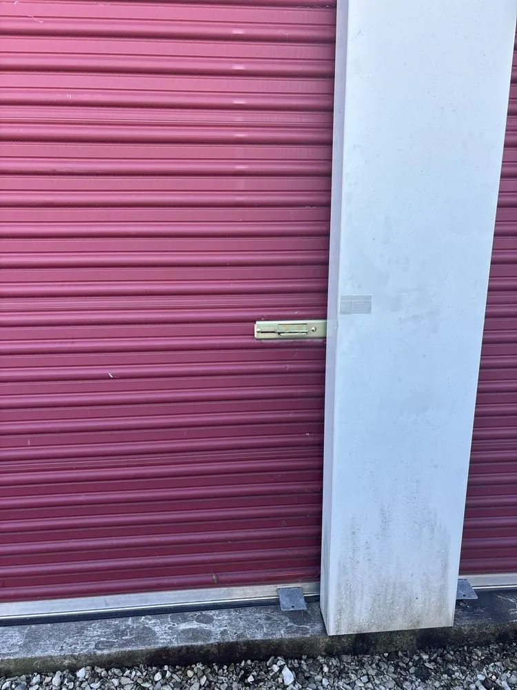 Local residential landscaping in West Terre Haute, IN - Tim Hedden Garage Doors