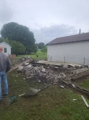 Top-rated residential landscaping experts serving Bloomsburg, PA - Tim Todd Hauling