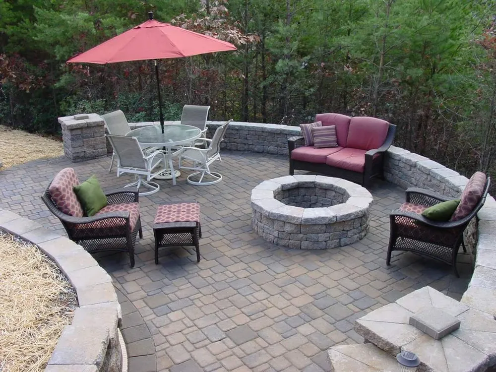 Affordable outdoor landscaping in Atlanta, GA by Tim U Mcowen & Associates