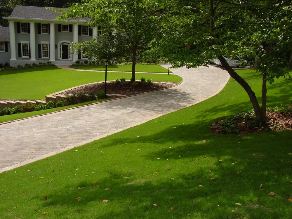 Professional outdoor landscaping in Atlanta, GA - Tim U Mcowen & Associates