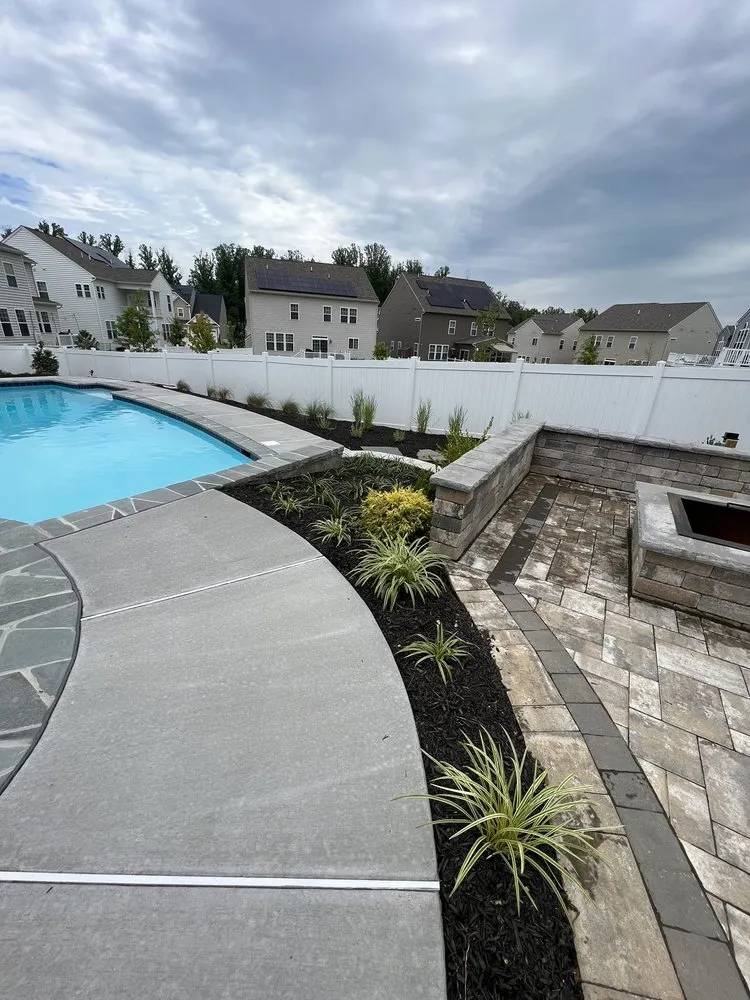 Reliable yard maintenance in Lanham, MD by Timan Landscape