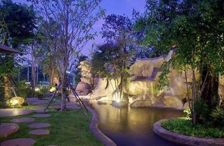 Top-rated lawn mowing service experts serving Denver, CO - Timberline Gardens Landscaping