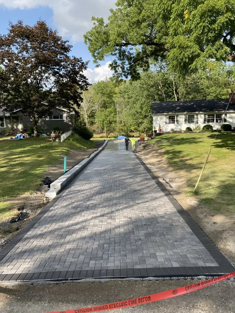Expert yard maintenance in East Aurora, NY - Timberline Hardscapes