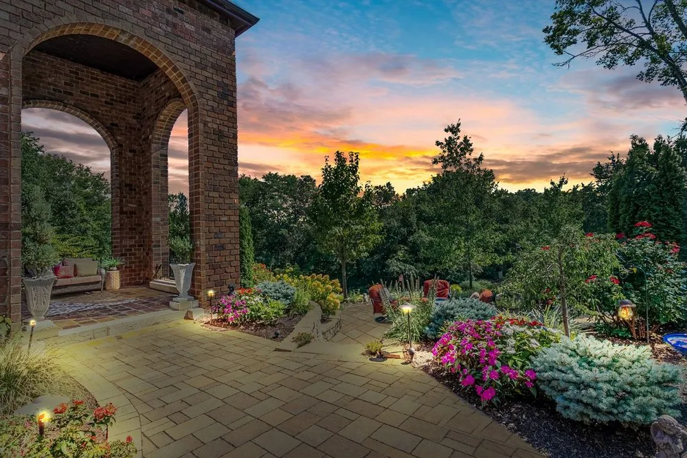 Local yard maintenance in Webster Groves, MO - Timberline Landscapes