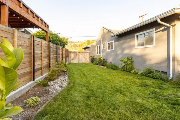 Timberwood Landscape Logo