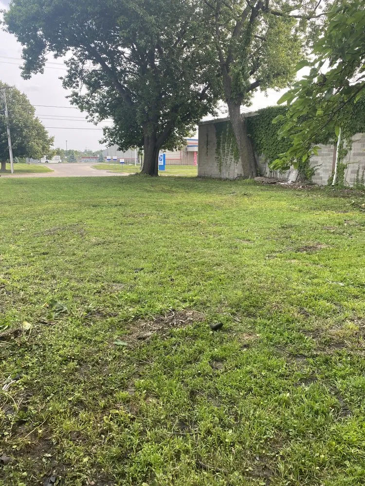 Local landscaping services in Ankeny, IA by Timblins Cleaning and Hualing