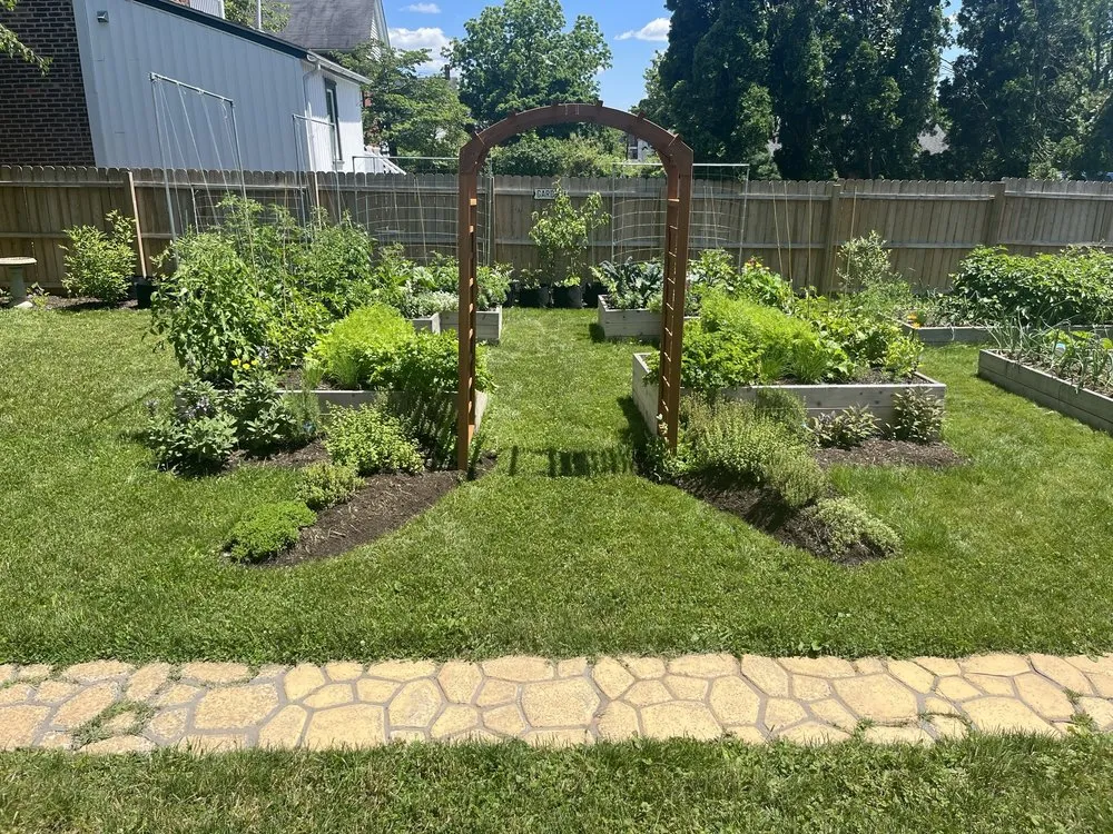 Custom lawn care service in Telford, PA - Time To Garden