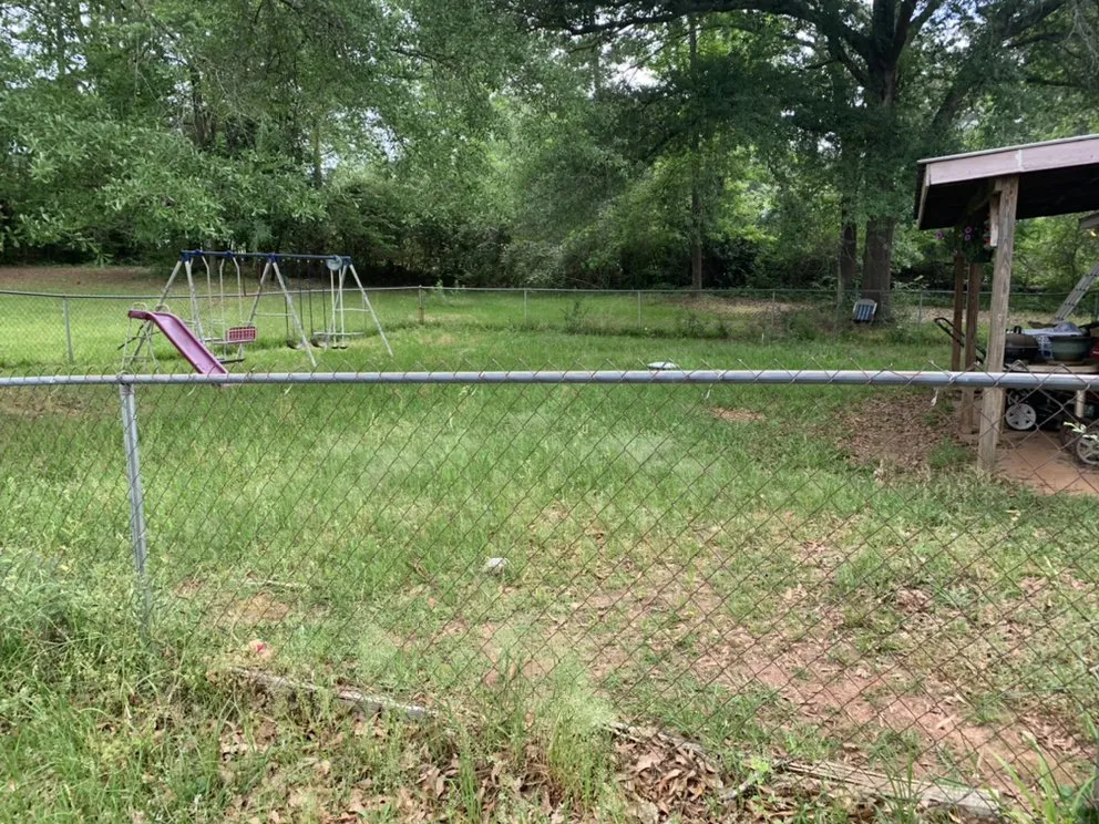 Professional garden landscaping for homes in Rusk, TX by Time2Shine Lawn Pros