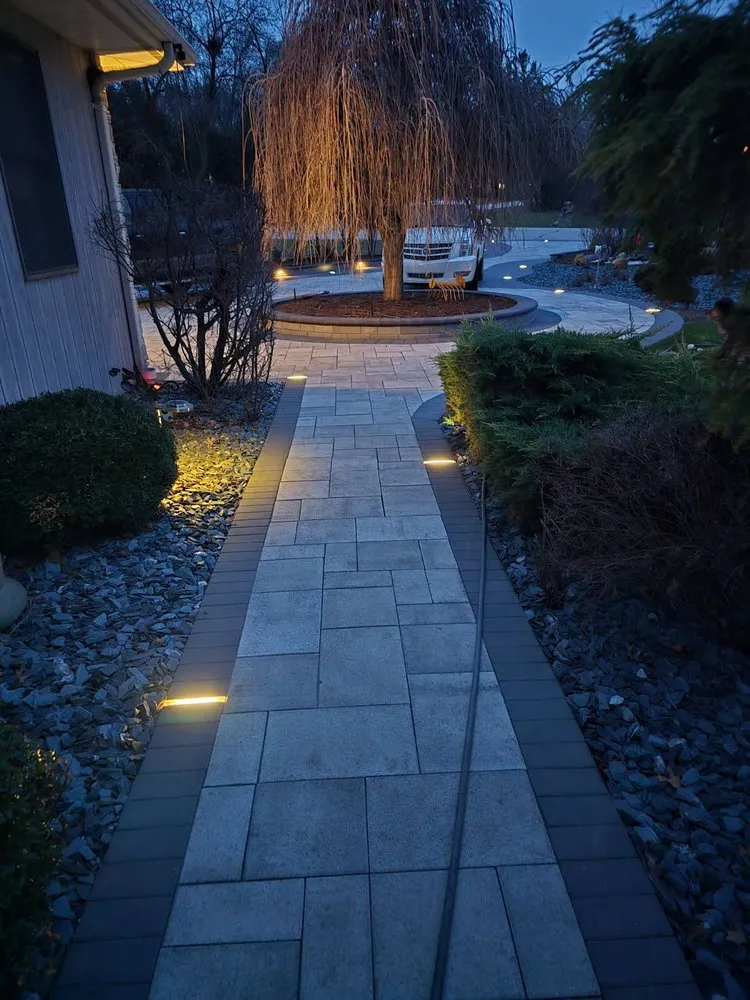 Expert garden landscaping in Arlington Heights, IL by Timothy Cordingley Landscape Construction