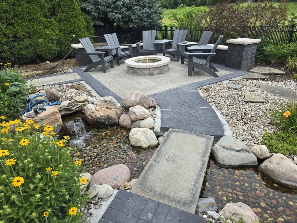 Professional outdoor landscaping in Arlington Heights, IL by Timothy Cordingley Landscape Construction