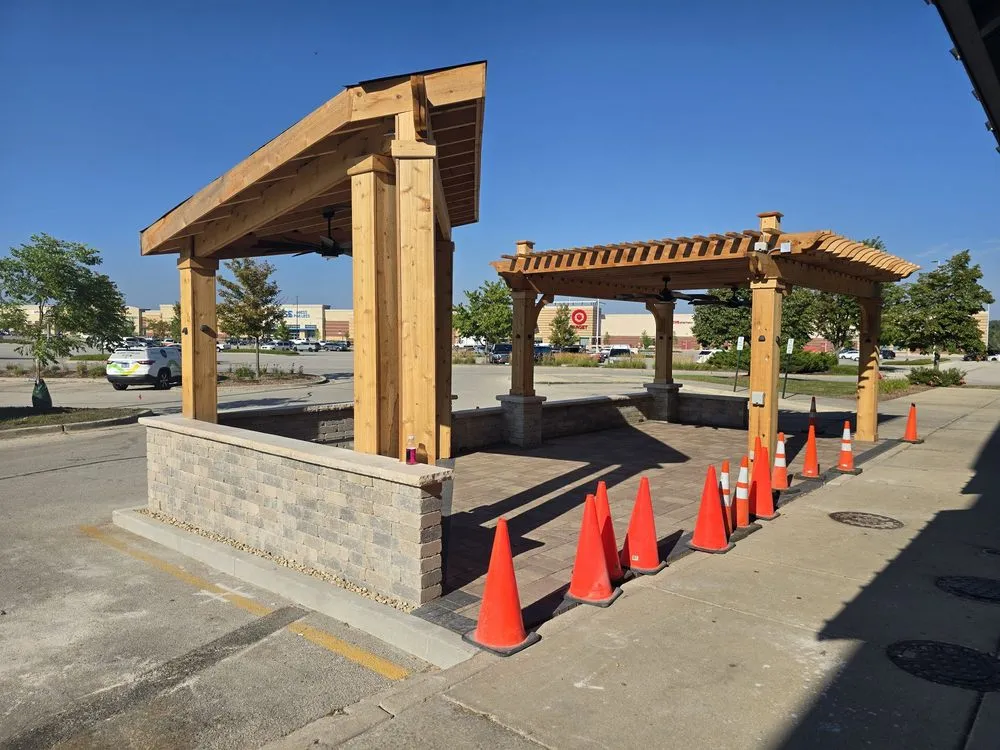 Custom yard cleanup service in Arlington Heights, IL by Timothy Cordingley Landscape Construction