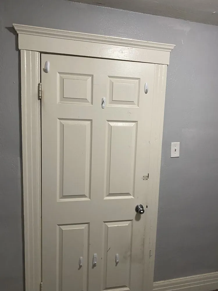 Affordable yard maintenance in Detroit, MI - Timothy The Painter