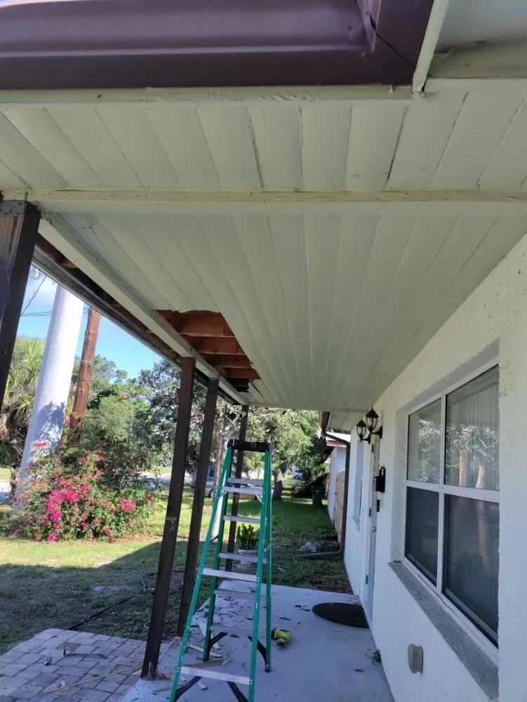 Professional outdoor landscaping experts serving Melbourne, FL - Tim's Handyman And Outdoor Service