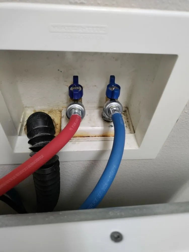 Local lawn care service experts serving Melbourne, FL - Tim's Handyman And Outdoor Service