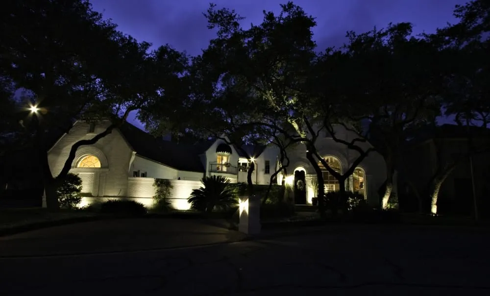 Professional yard maintenance in Benbrook, TX - Tim's Landscape