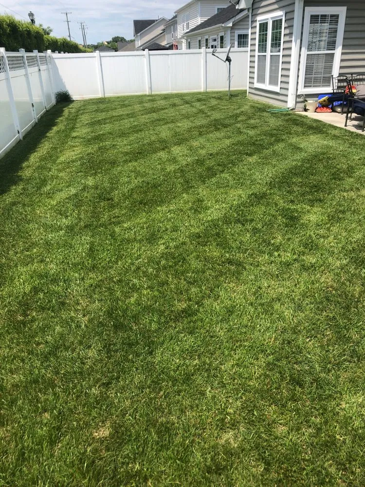 Custom lawn care service in Suffolk, VA by Tim’s Lawn Care
