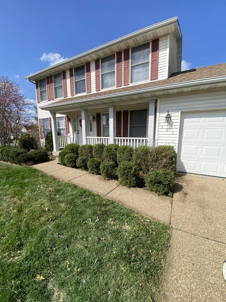 Trusted lawn mowing service for homes across Saint Louis, MO - Tims Mow and Blow