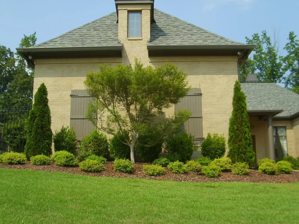 Reliable garden landscaping for homes in Tuscaloosa, AL by Tinco Landscape