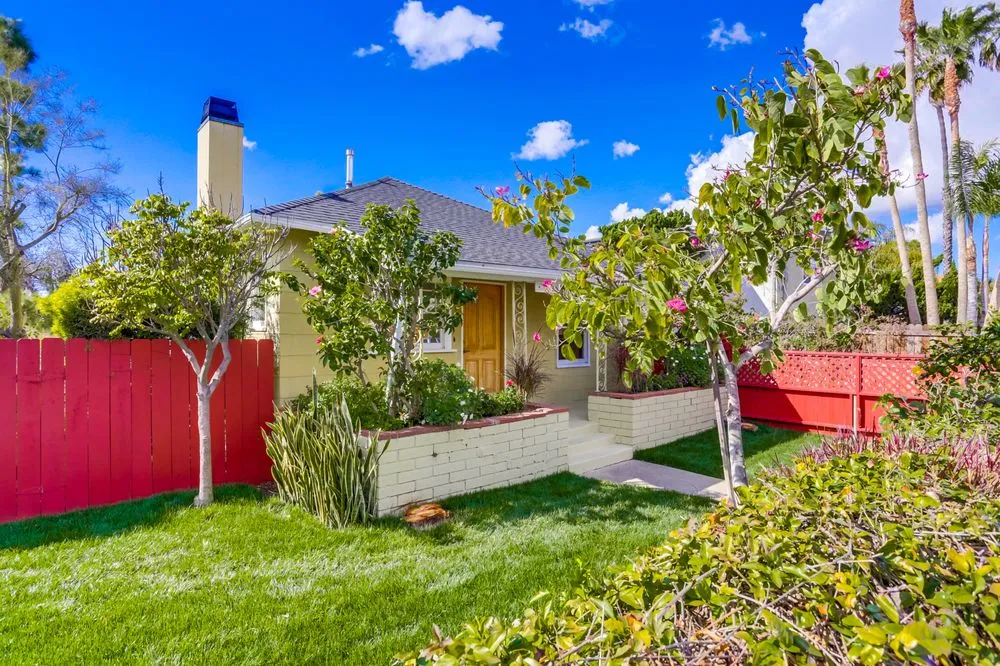 Custom garden landscaping in San Diego, CA - Tinh's Lawn Care and irrigation